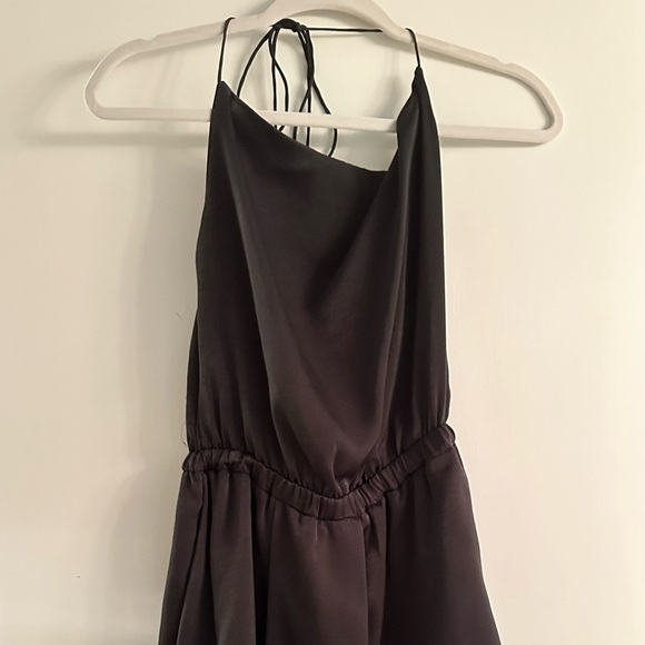 NWOT RARE StyleStalker Mini Silk Cowl Neck Romper with Open Back in Black Size S - Picture 3 of 14